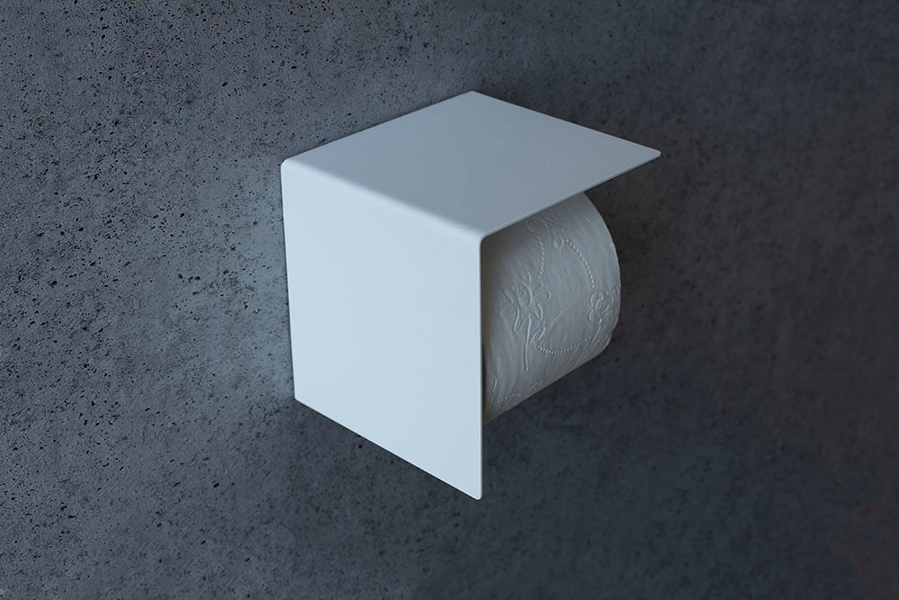biały uchwyt na papier toaletowy