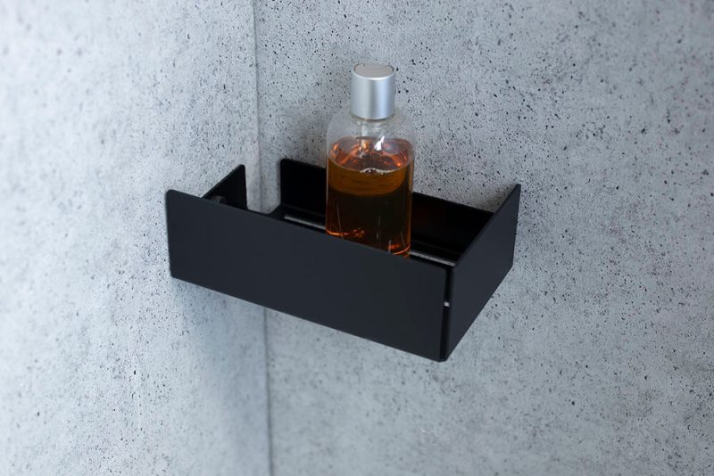 czarna polka rogowa pod prysznic SEN 20 cm mocowanie z lewej IMOdesign | Akcesoria łazienkowe - IMOdesign